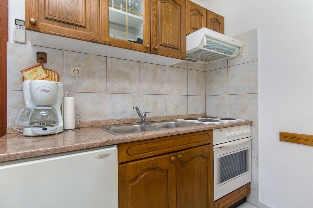 Apartments Vojka Milna  Luaran gambar